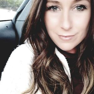 Meet your Posher, Jenifer